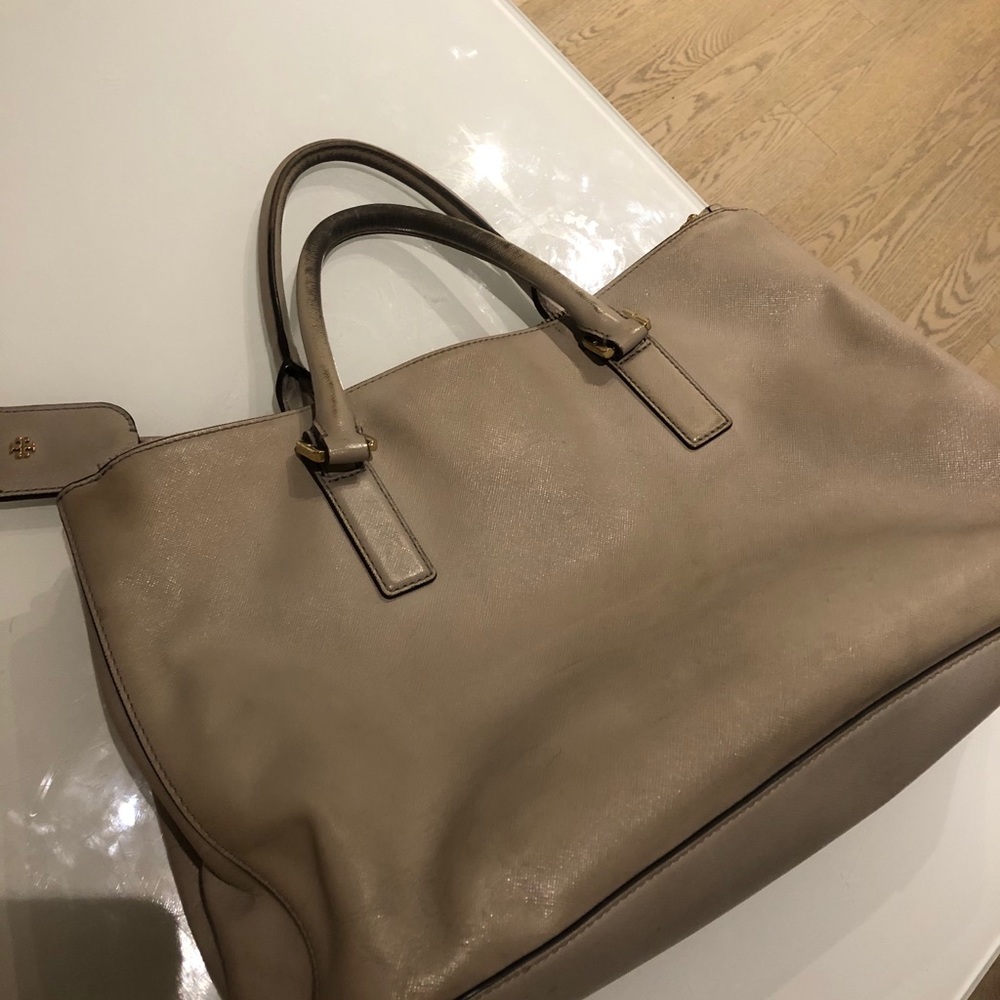 Tory Burch Robinson Double Zip - Picture 9 of 9